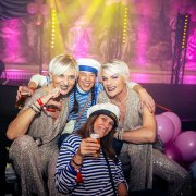 PartyDl_1218DL1_9846